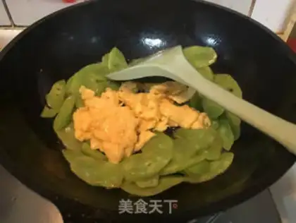 Make Scrambled eggs step 6