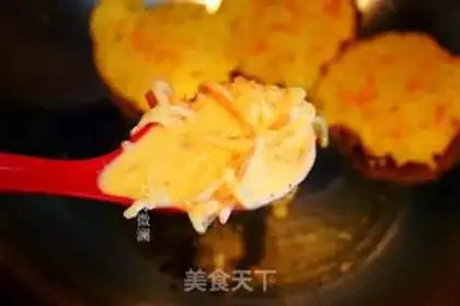 Make Carrot potato eggcake step 4