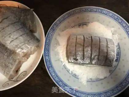 Make Jell-O fish step 2