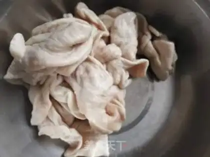 Make Spicy garlic and fat intestines step 0