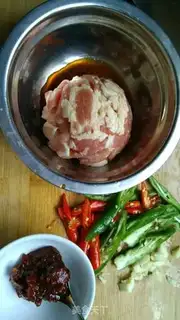 Make Scrambled meat step 0