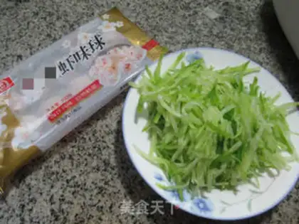 Make Shrimp-flavored radish step 0