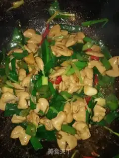 Make Spicy garlic and fat intestines step 7
