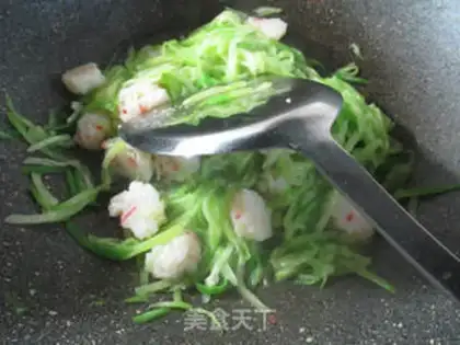Make Shrimp-flavored radish step 6