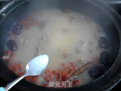 Make The ginseng returns to the date of the ginger lamb soup step 10