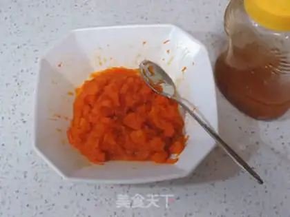 Make Pumpkin cake roll step 3