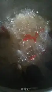 Make A silver spoon of yellow sugar step 4