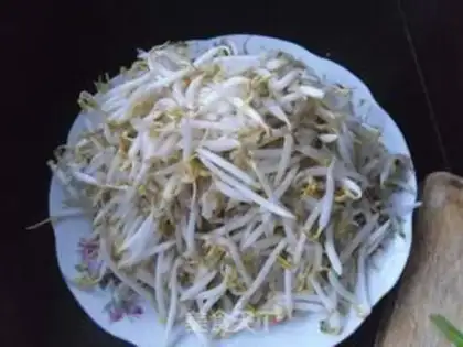Make A green bean sprouts of cranberry step 1