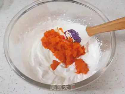 Make Pumpkin cake roll step 20