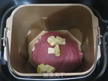 Make Strawberry with a pie bag step 5