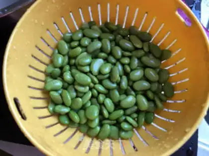 Make Meat-cracked soy seeds step 1