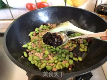 Make Meat-cracked soy seeds step 5