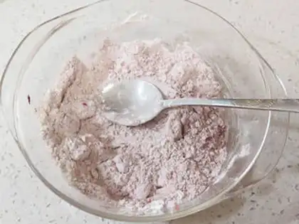 Make Strawberry with a pie bag step 14
