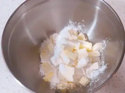 Make Strawberry with a pie bag step 27