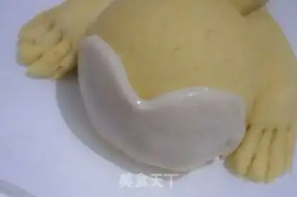 Make Two tiger buns step 17