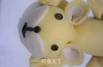 Make Two tiger buns step 23