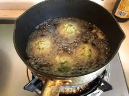 Make Roachballs step 5