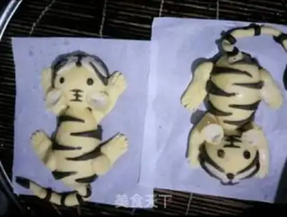 Make Two tiger buns step 27