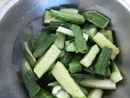 Make A one-night cucumber step 1
