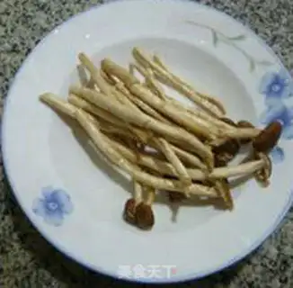 Make Meat and tea, mushrooms and tofu step 1