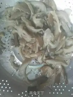 Make Dried mushrooms step 1