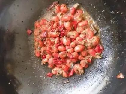 Make Spicy lobster tail step 0