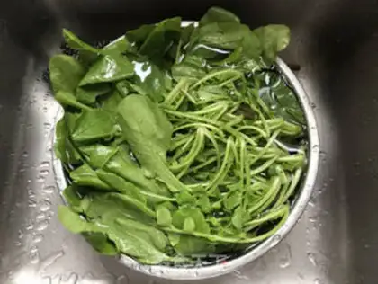 Make Clear the radish step 0