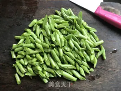 Make The olives and the beans step 0