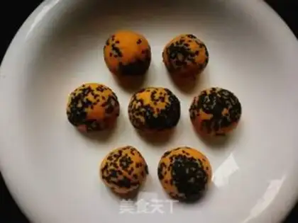 Make Black sesame potato pills step 6
