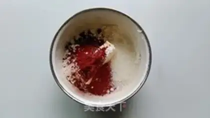 Make Cream cream red puff step 1