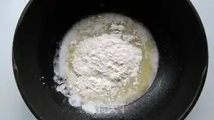 Make Cream cream red puff step 4
