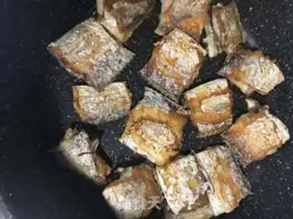 Make Red-fried fish step 0