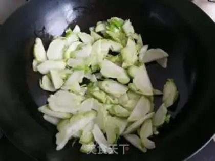 Make Forbidden pork step 1