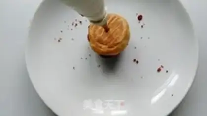 Make Cream cream red puff step 15