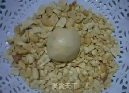 Make Chinese snack peaches step 6