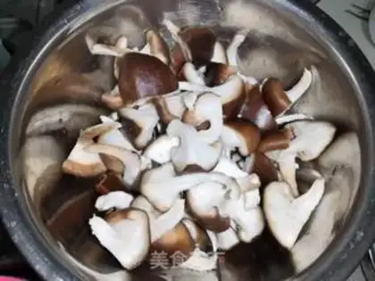 Make Pelican mushrooms step 4