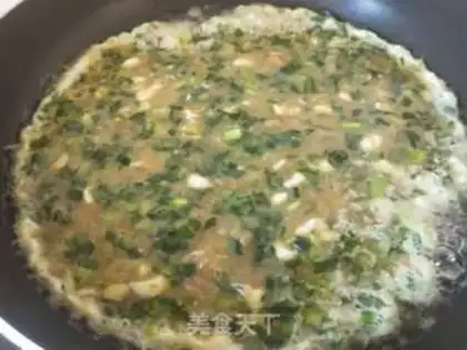 Make Egg shrimp omelet step 4