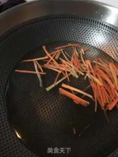 Make Gold-cracking mushroom spinach with sea cucumber step 4