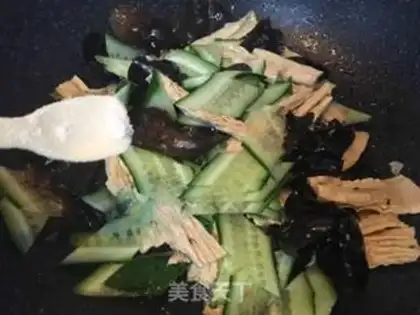 Make Crackers and cucumbers step 8