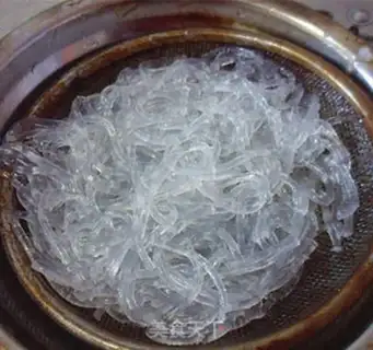 Make A garlic fan step 2