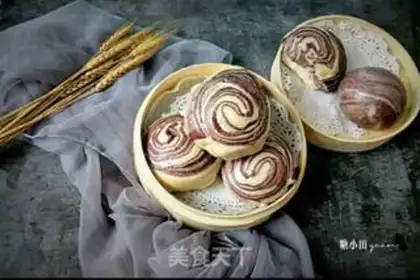 Make Two-colour-year-old buns step 16