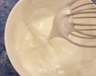 Make A simple birthday cake step 2
