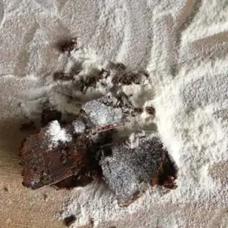 Make Red sugar bag step 11