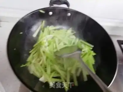 Make Celery makes lilies step 5