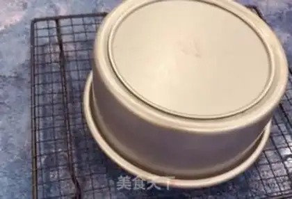 Make A simple birthday cake step 7