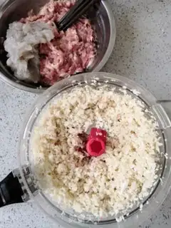 Make Apricot shrimp meat step 2