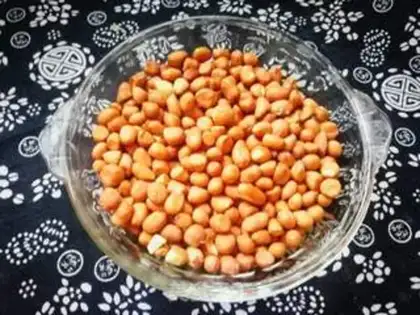 Make A fried peanut step 0