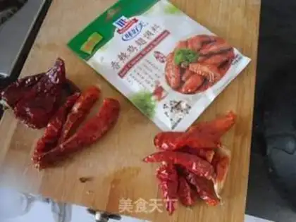 Make Spicy chicken step 1