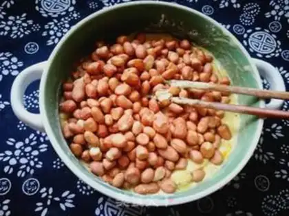 Make A fried peanut step 3
