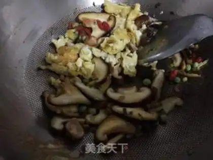 Make Shroom fried eggs step 5